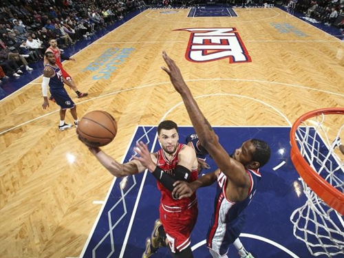 他的出场无 他的出场无