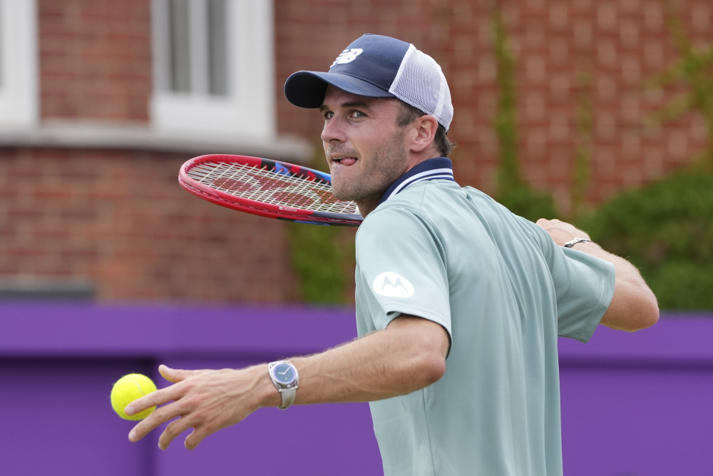 板滑雪历史 板滑雪历史