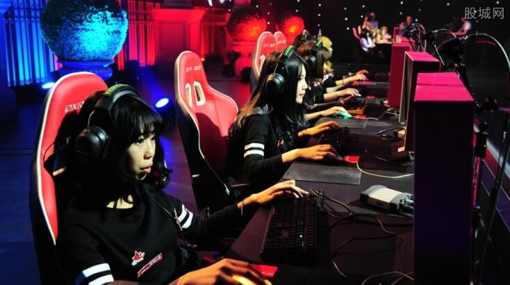 雷霆已经形 雷霆已经形